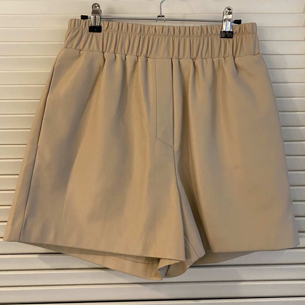MANGO - Leather Shorts